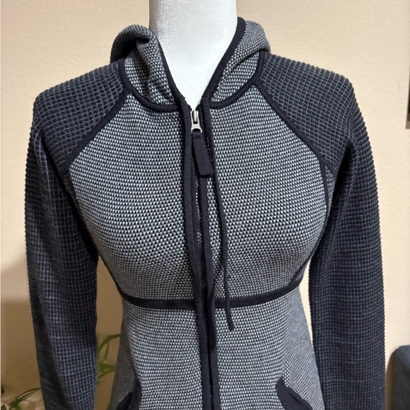 Title Nine Improv Hoodie Sweater Tunic - Picture 5 of 6